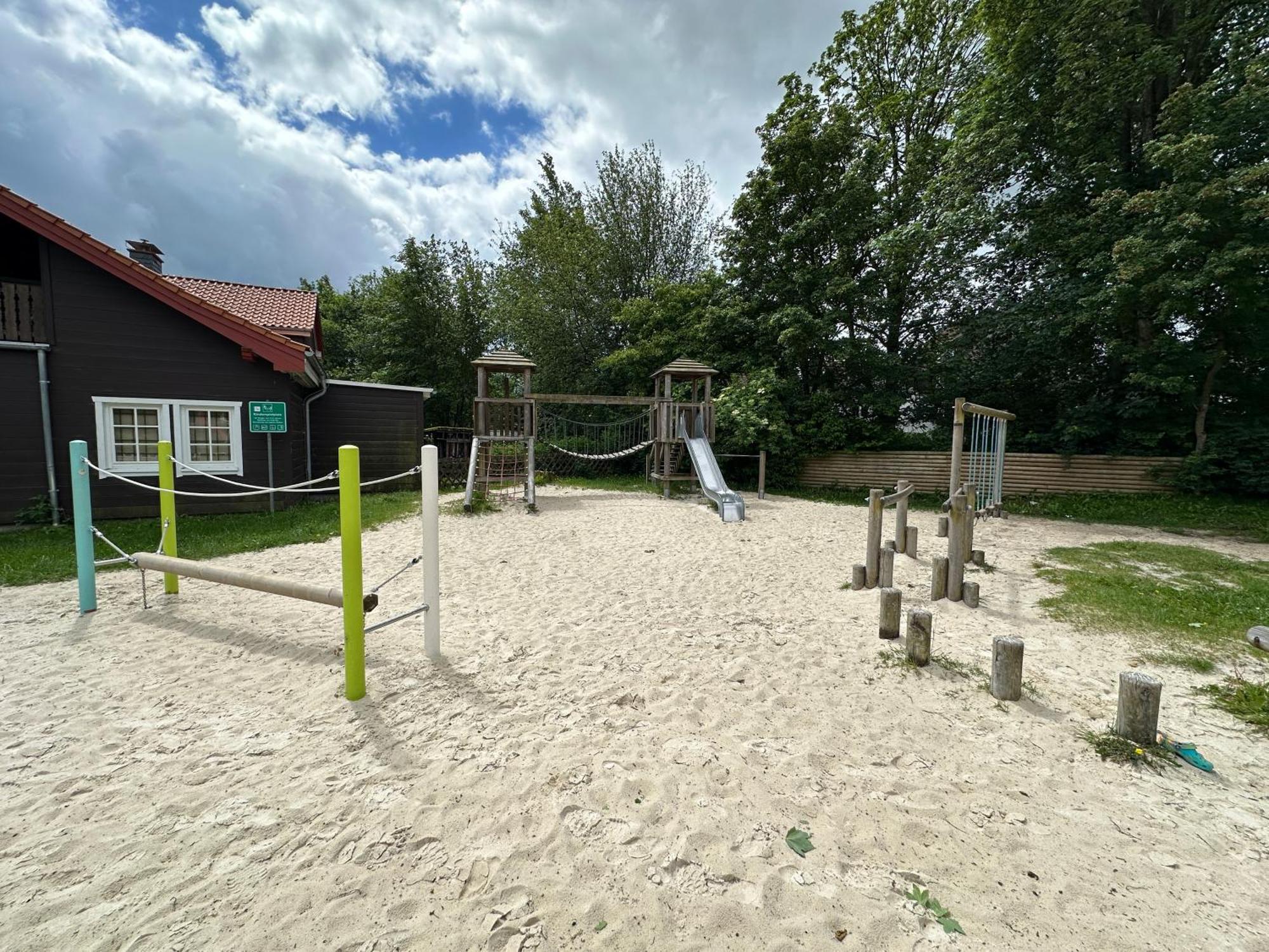 Townhouse Am Kurpark - Top Bewertet Von Familien! Ruhig, Zentral - Mit Terrasse, Parkplatz, Wallbox, Grill, Und Inklusive Waeschepaket Braunlage Exteriör bild